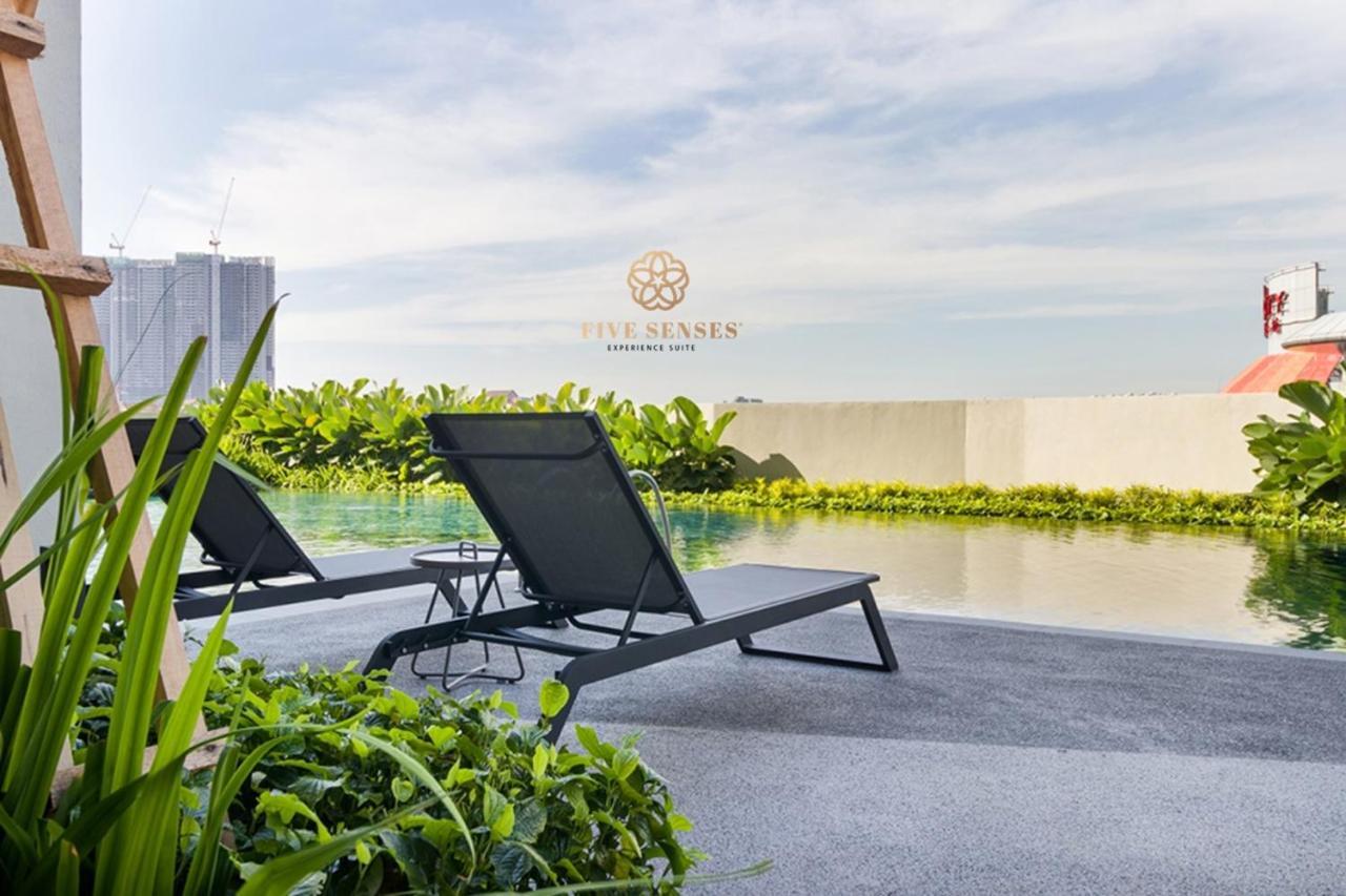 Una Serviced Apartment, Sunway Velocity Куала-Лумпур Экстерьер фото