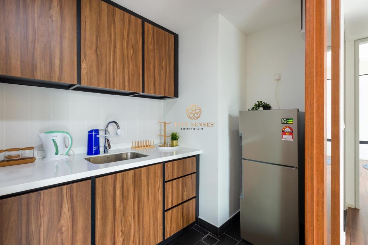 Una Serviced Apartment, Sunway Velocity Куала-Лумпур Экстерьер фото